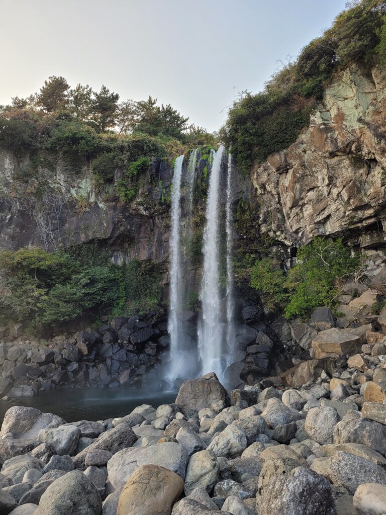 cascade de Jeongbang Jeju