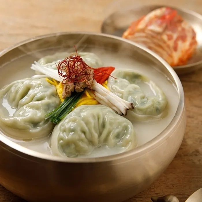 Mandu-Guk (만두국)